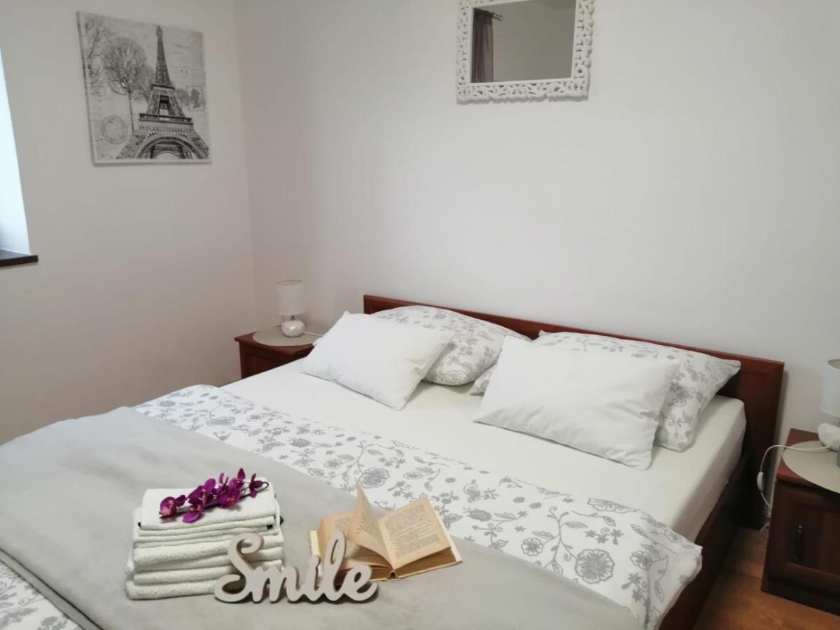 Apartman Ivan Senj  Esterno foto